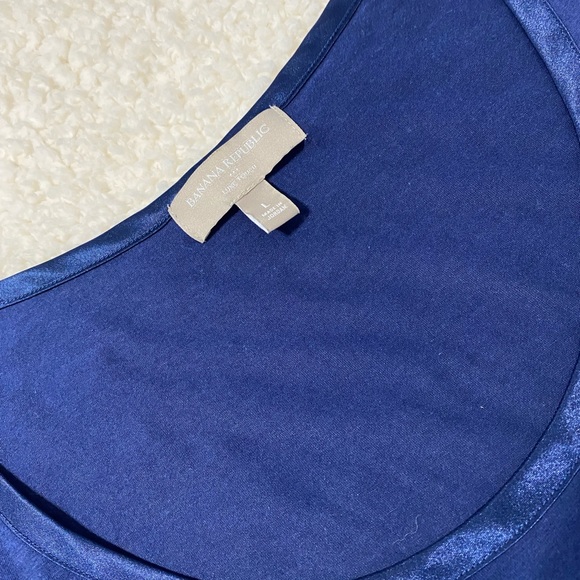 Banana Republic (L) navy blue tank top - Picture 3 of 3